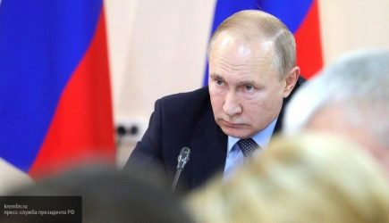 Киев все время пытается нагнуть Донбасс с помощью силовых акций, заявил Путин