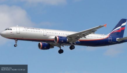 Лайнер «Аэрофлота» летит обратно в Москву из-за ЧП