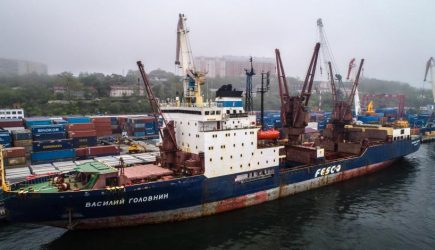 Вырвавшиеся из Антарктиды российские моряки погибли от отравления