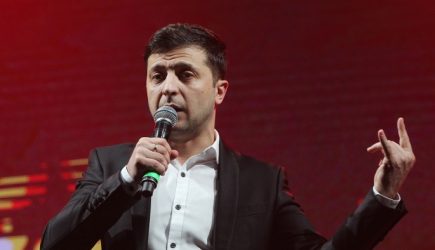 Хуже Порошенко: Зеленский объявил войну русскому языку