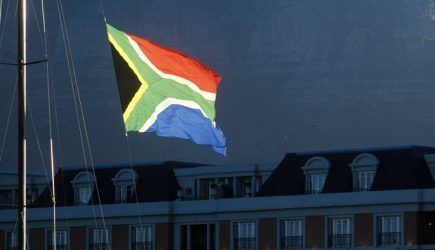 Российских политтехнологов обвинили в победе правящей партии ЮАР