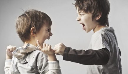 Латвийского школьника в Британии избили под крики с призывом вернуться в Россию