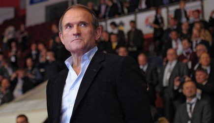 Над&nbsp;пропастью во&nbsp;лжи: Медведчук раскритиковал Порошенко за&nbsp;слова об&nbsp;экономике Украины