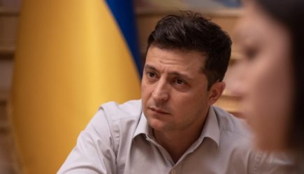 Зеленский решил отказаться от президентского кресла