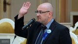 Возмущенные петербуржцы протестуют против любителя «кайфануть» Резника у здания ЗакСа