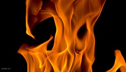 Храм вспыхнул после пасхальной службы в Коломне