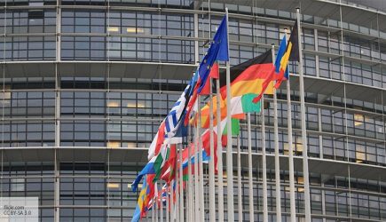 Европейская жизнь оставила Литву без &laquo;калачей и пряников&raquo;