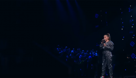 Названы 5 регионов, где аномально голосовали за дочь Алсу в финале &laquo;Голоса&raquo;