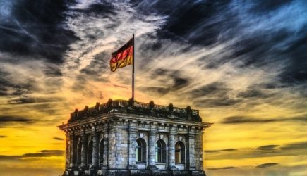 В ФРГ заявили, что дружба Германии и США &laquo;разбита вдребезги&raquo;