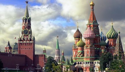 Британские СМИ рассказали, как Россия &laquo;сливает&raquo; доллар