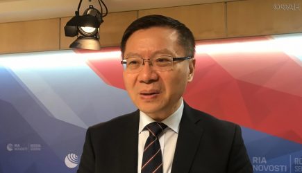 Китайский эксперт рассказал, как США ускоряют дедолларизацию в мире