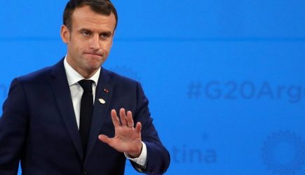 Макрон должен уйти: Ле&nbsp;Пен&nbsp;выдвинула ультиматум