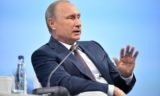 Путин призвал держать на&nbsp;контроле &laquo;огненного змея&raquo;