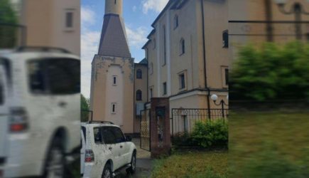 Украинские силовики открыли прицельный огонь по мечети Донецка, в которой находились дети