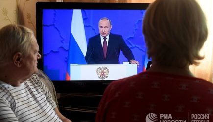 WP: россияне не доверяют политикам