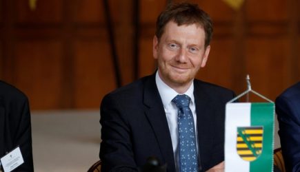 &laquo;Прогнулся перед путинским режимом&raquo; &mdash; премьер Саксонии вновь выступил с жесткими требованиями