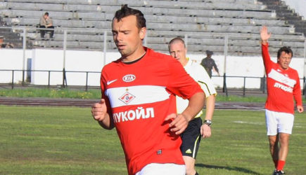 Российский футболист вспомнил о выбежавшем на поле с автоматом украинце