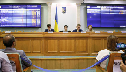 Стало известно о чрезмерном влиянии олигархов на выборы в Раду