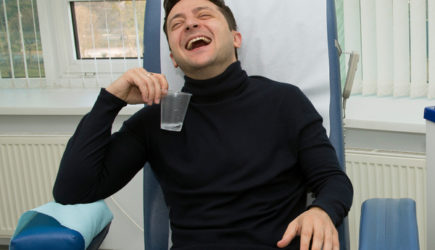 Зеленского обвинили в &laquo;изнасиловании&raquo; Верховной Рады