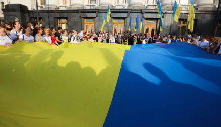 «С радостью ездили на бесплатные тренинги»: Уроженка Донбасса рассказала, как Запад «покупал» студентов, разжигая ненависть к РФ