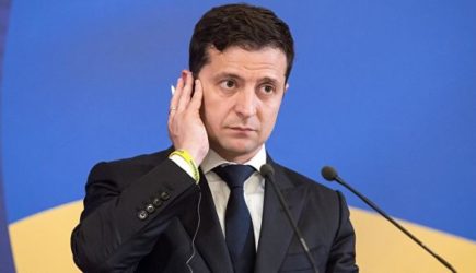Зеленский пригрозил расправой за телемост с Россией
