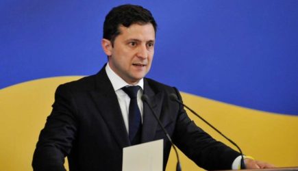 Названа цена за бюст Зеленского