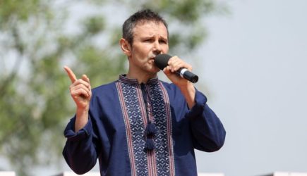 Пушков предложил запретить солисту &laquo;Океана Эльзы&raquo; въезд в Россию