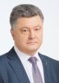 Порошенко &#171;обстреляли&#187; яйцами на выходе с допроса