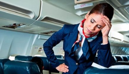 Богач слишком шумно вел себя в самолете. Финальная сцена &ndash; просто огонь!