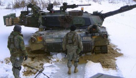 &laquo;Танки войдут в Украину&raquo;: Кедми сделал неожиданное заявление