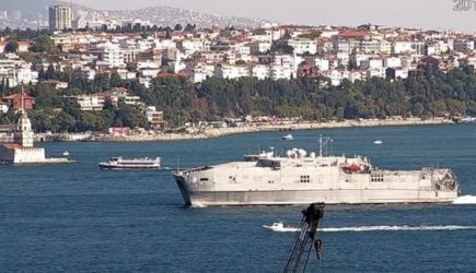 Экспедиционный корабль ВМС США зашел в Черное море третий раз за год