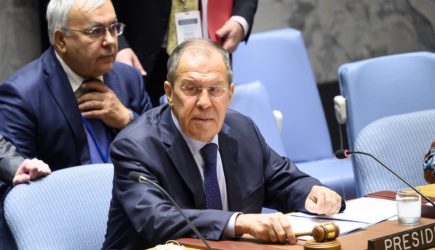 После выступления в ООН к Лаврову выстроилась огромная очередь