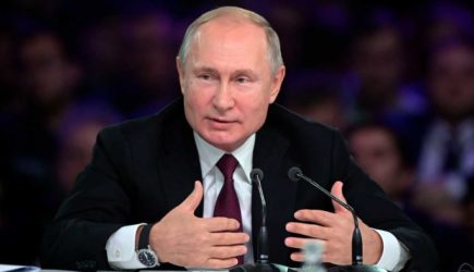 «Полная капитуляция»: назван итог встречи Путина и Зеленского