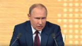 Путин вежливо объяснил выкрикивающему вопрос журналисту, когда сможет дать ему интервью