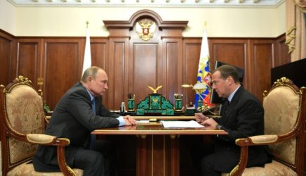 «Не всё получилось»: Путин сказал прощальные слова правительству. Всех отправили в отставку