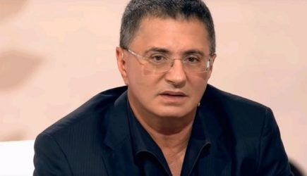 Доктор Мясников назвал «точный» срок остановки COVID-19 в России