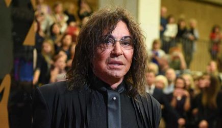 «У него обострение»: Леонтьев не смог выйти к зрителям