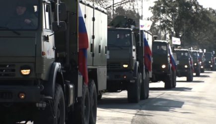 Кадры помощи российских специалистов в борьбе с COVID-19 показали на итальянском ТВ