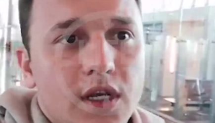 Петербуржец застрял в аэропорту после закрытия границ из-за коронавируса