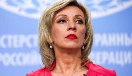 &laquo;Вас оболванили&raquo;: Захарова &mdash; россиянам за рубежом