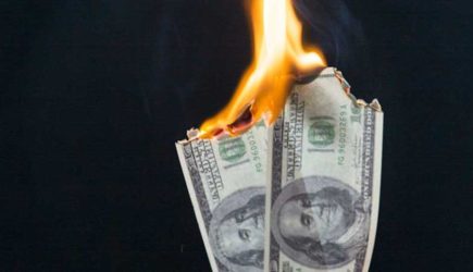 Доллар упадет до 67 рублей после кризиса: аналитик озвучил прогноз по курсу валют на 2020 год