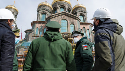 Мозаику с Путиным убрали из храма Минобороны