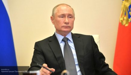 Путин заявил, что вместе россияне непобедимы