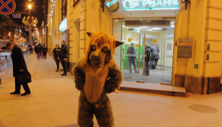 Карты не принимать. Сбербанк показал России большую фигу