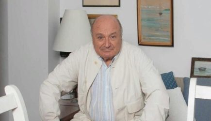 Михаил Жванецкий перестал выходить из дома