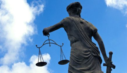 Киев приготовил трибунал для Шойгу