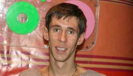 «Лоб в лоб»: пьяный вусмерть Панин за рулем внедорожника устроил аварию