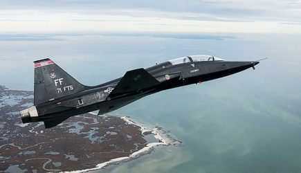 Инструктор приказал курсанту &#171;убить&#187; другого пилота