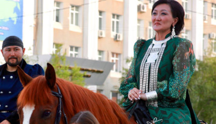 Куда выстрелила мэр Якутска