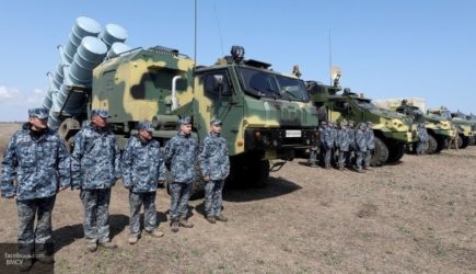 Киев развернет три ракетных комплекса «Нептун» в Черном и Азовском морях
